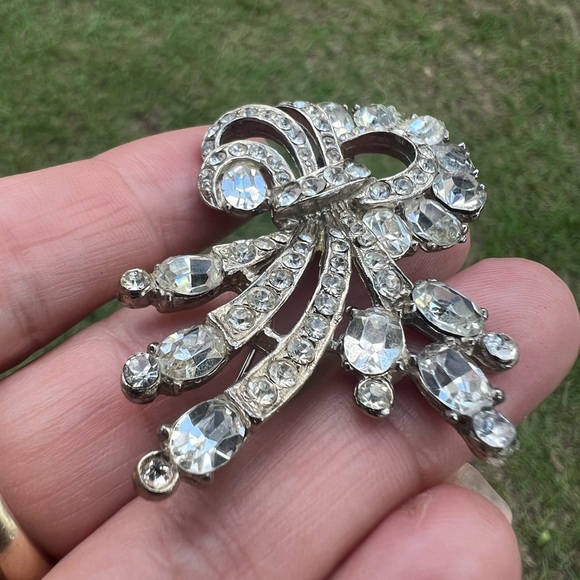 Vintage 1940's Joseph Wiesner Crystal Rhinestone Brooch - Picture 9 of 15